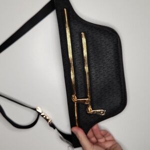 NWT MICHAEL KORS Unisex 2 Zip belt bag monogram Black/Gray
